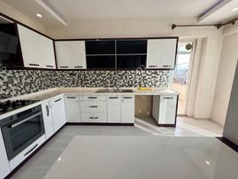 Yıldırım Beyazıt Mahallesinde Geniş Yapılı 3+1 Satılık Daire