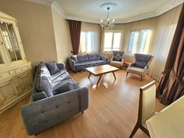 Hak Emlak'tan Şehrin Kalbinde Satılık 3+1 Çok Geniş Daire