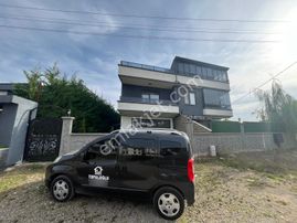 Karasuda M.bahçeli M.havuzlu Yol Cepheli Satılık 3+1 Villa