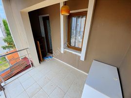 Torasan'da Havuzlu Site İçinde Müstakil Girişli Geniş Bahçeli