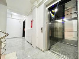 Berkay Demirel'den Altınkumda Ara Kat Geniş Kullanımlı 1+1 Daire