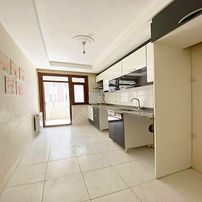 Esenyurt Yeşilkent Mah Tek Daire Üzeri Çift Balkonlu Yeni Bina