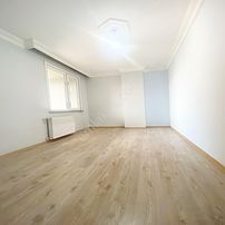 Esenyurt Pınar Mahallesi 2+1 Köşe Başı Masrafsız Balkonlu Arakat