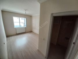 Ankara Sincan Yenikent 3+1 Kat Konumunda Y. Giriş 120 M2