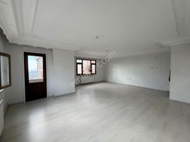 Mertcan'dan Cadde Üzeri Metroya 9dk Deniz Manzaralı Ara Kat 3+1