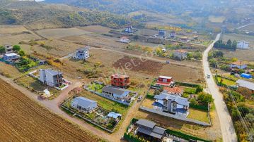 Yalova Termal Akköy'de Satılık 3 Katlı Deniz Manzaralı Tripleks