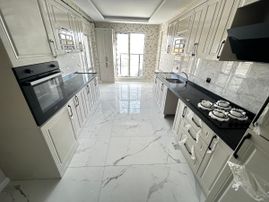 Sincan Saraycık Mah 4+1 Ara Kat E.banyolu Giyinme O. Sıfır Daire