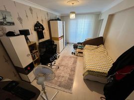 Okula Ulaşım Ayakın Katta Ebeyn Banyolu Lüx Yapılı 3+1 Daire