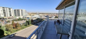 Etımesgut Şeker Mahallesınde Üç Cephelı Ve Manzaralı Genış 3+1 Rezıdans