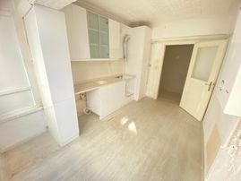 Sincan Selçuklu Mah.'de Satılık 3+1 Ara Katta Daire