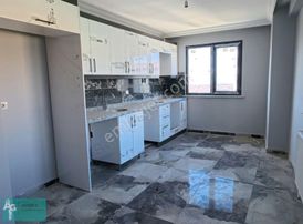 E.gazi Cadde Üzeri 3+1 Asansörlü Sıfır Arakat Katta Tek