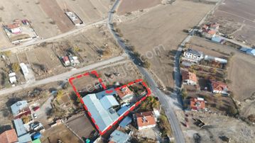 Talha Tozduman'dan Bayat'ta 2.432 M2 Arsa İçinde 3+1 Ev+çardak