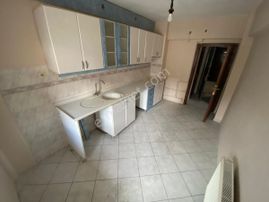 Sincan Selçuklu Mah 3+1 Bağımsız Katta Site İçinde Daire