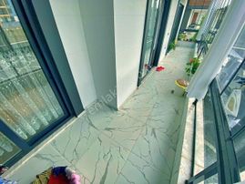 Uytundan Akçayda Cam Balkonlu Ayrı Mutfaklı 2+1 Satılık Daire