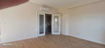 Göztepe Tütüncü Mehmet Efendi Cd Satılık 3+1 Ara Kat Daire