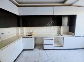 Karaköprü Doğukent'te İstiklal Ortaokulu Yanı 3+1 Uygun Daire