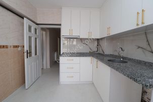 Akif'ten Pınarbaşı'nda 3+1 Katta Merkezi Konumda Yapılı Kiralık Daire