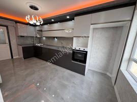 Karapürçek Mahallesinde 1. Katta 3+1 Masrafsız Daire