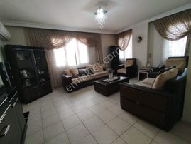 Adana Çukurovada Mavi Bulvarda Eşyalı 3+1 Kiralık Geniş Fırsat Daire