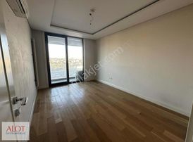 Çengelköy Park Evlerinde Satılık Fırsat 1+1 Kapalı Mutfak Daire