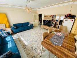 Sevinç'ten Şehrn Merkezine Yakın Konumda Geniş 2+1 Satılık Daire