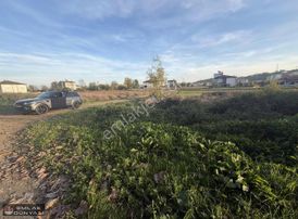 Emlak Dünyası Erenköy Sahil Tarafı 564 M Köşe Başı Satılık Arsa