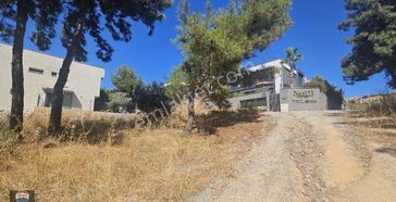 Soğucakta Lüks Konutlar Bölgesinde Satılık İnşaat Ruhsatı Alınmış Deniz Manzaralı Arsa