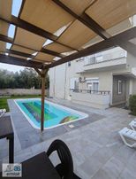 Güney Cepheli Önü Açık Havuzlu 4+1 Dubleks Daire