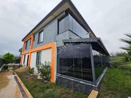 4+1 Havuzlu, Full Sıfır Eşyalı , Ebeveyn Banyolu Lüks Villa