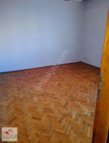 Ataevler Cumhurıyet Mah Nesrın Fuatbursalı Okul Yanı Sıte İçı