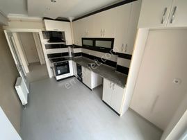 Atapark Mahallesi'nde Full Yapılı Ara Kat 3+1 Daire!