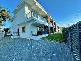 Uytundan Akçay Kızılkeçilide Özel Otoparklı Sıfır 3+1 Lüks Villa