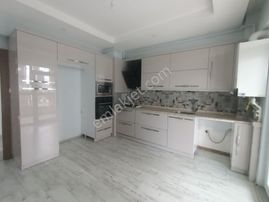 Turkuazdan Numune Hast. Yürüme Mesafesinde 4+1 Lüx Kiralık Daire