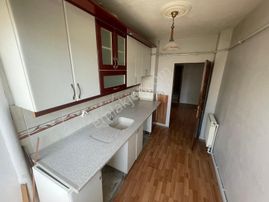 İstasyon Mh'de 2.ara Katta Cam Balkonlu Satılık 3+1 Kupon Daire