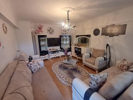 Yazıcı Emlaktan Malazgirt Mah.de Satılık 3+1 Daire