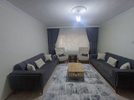 Sincan Plevne Mah.de Acil Satılık 3+1 Cadde Cepheli Daire