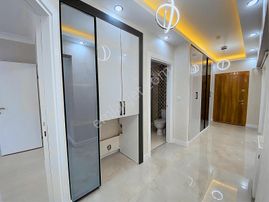 Bağlum Üniversite Yakını Cadde Üstü 1.kat 3+1 Lüx Satılık Daire