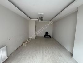 Esenyurt Bağlarçeşme Cadde Üzeri Altın Konum 2+1 Satılık Daire