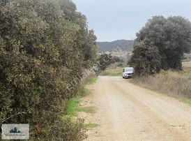Eski Balıklıda Köy Merkezine Çok Yakın Verimli Düz Arazi..