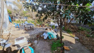 Irmak Gayrimenkul'den Akçay'da Satılık Müstakil Ev Ve Arsası