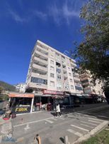 Binevler Turyaptan Binevler Ana Cadde Üzeri Şairler Park Cepheli