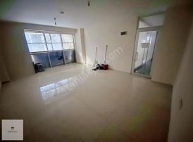 Yeşilova İmamoğulları İş Merkezinde Kiralık Ofis 32 M2