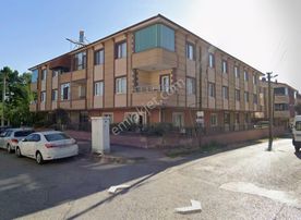 Realty World'dan Akyazı Cumhuriyet'te 110m2 2 Banyolu 3+1 Daire