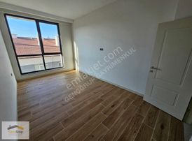 *genç Grup* Sazova Mah Park Yakını Köşe Konumda Balkonlu Lüx 3+1