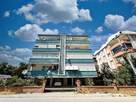 🛑🛑aktiften Akçay'da Satılık Denize Yakın Çift Balkonlu Ön Cephe Geniş 2+1daire