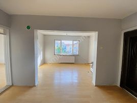 Altınbaş Emlaktan Burhaniye Mah'de Kiralık 2+1 Daire