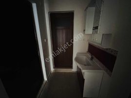 Kuşlubahçe Mahallesinde 3+1 Kapalı Mutfaklı Daire Fırsatı