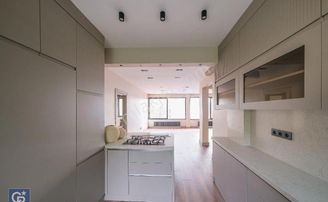 Emirgan'da Deniz Manzaralı, Sahile Paralel 3+1