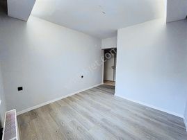 Gazi Mahallesinde Acil Satılık Mükemmel Konumda 3+1 Fırsat Daire