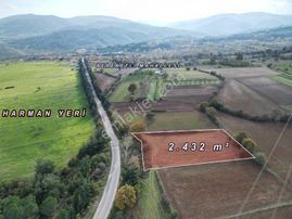Bereketli Mah. Köy Asfalt Yoluna Cephe 2.432 M² Satılık Tarla
